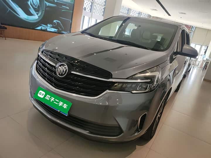 Фото 2 - Buick GL8 ES