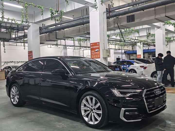 Фото 3 - Audi A6L