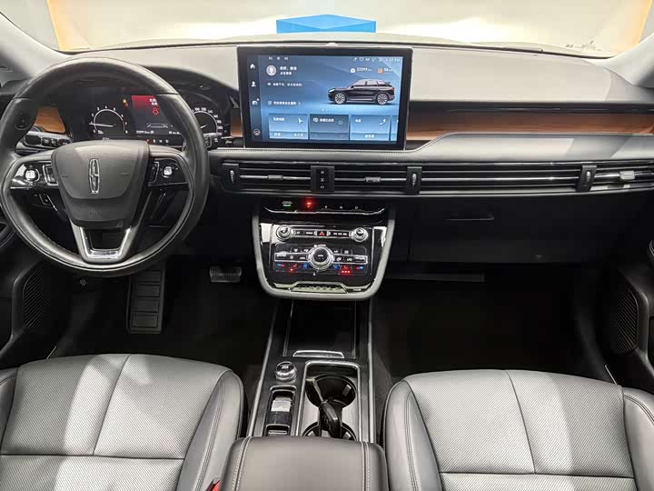 Фото 7 - Lincoln Corsair