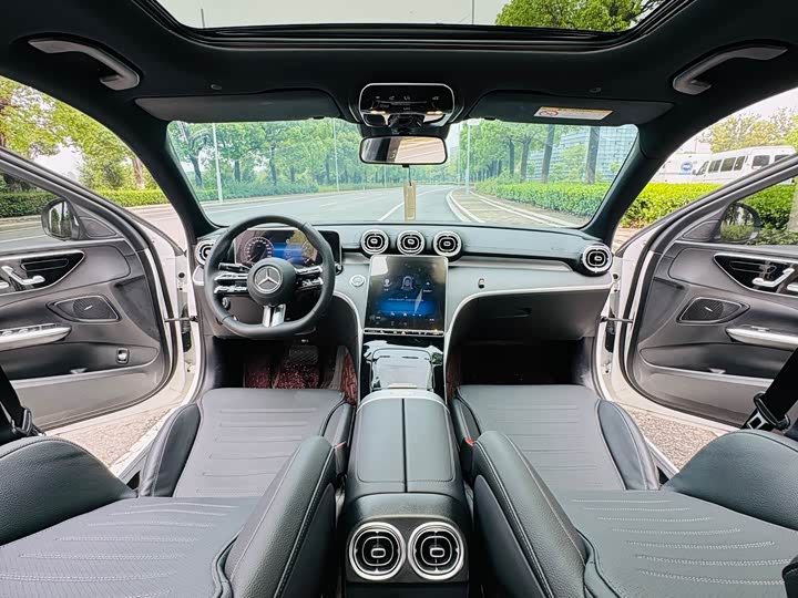 Фото 6 - Mercedes-Benz C-Class