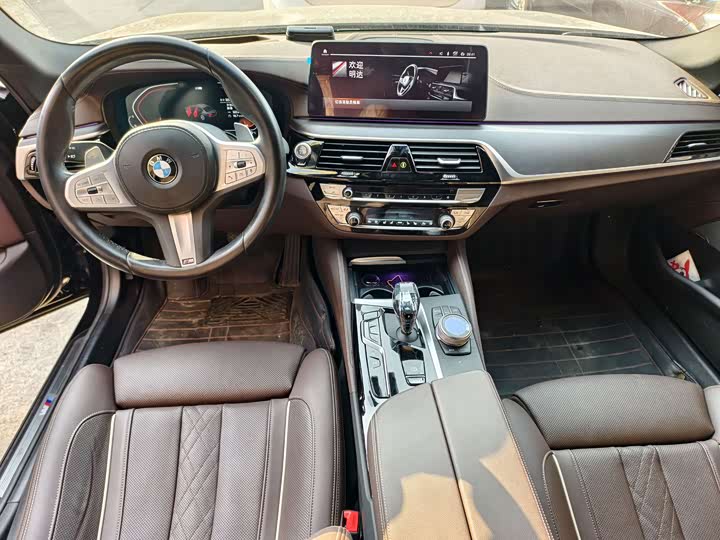 Фото 5 - BMW 5 Series