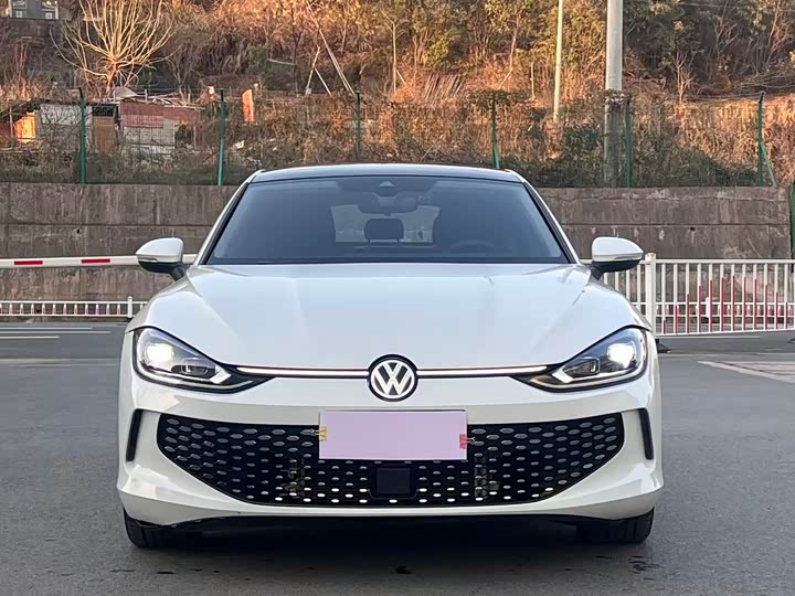 Фото 2 - Volkswagen Lamando L