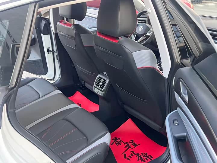 Фото 7 - Volkswagen Lamando L