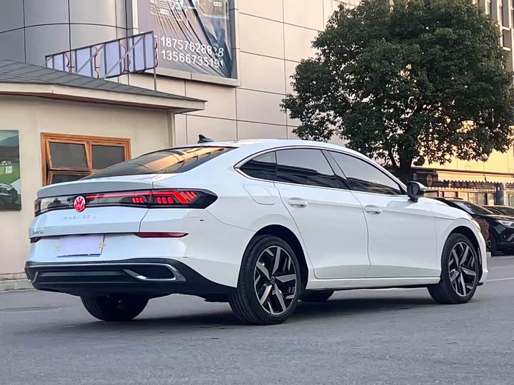 Фото 9 - Volkswagen Lamando L