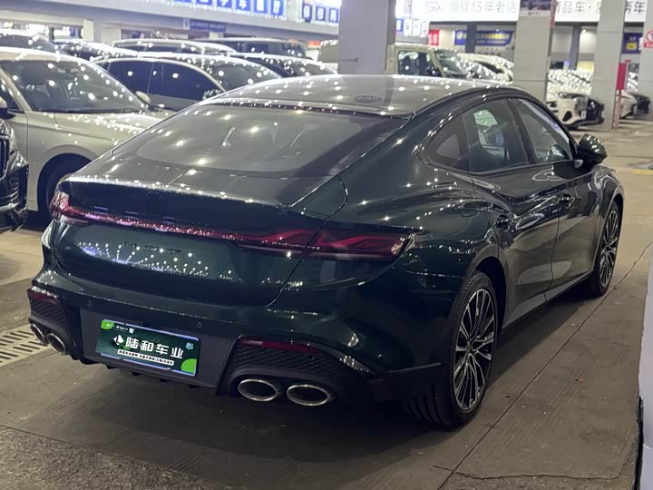 Фото 8 - MG Motor 7