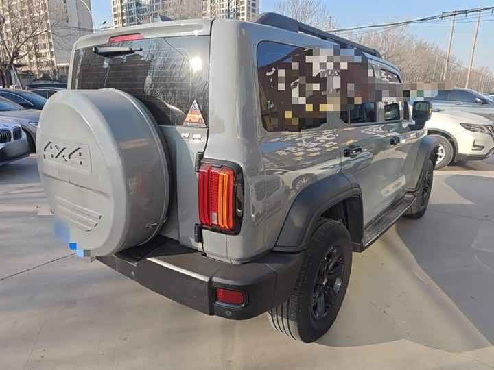 Фото 7 - Tank 300