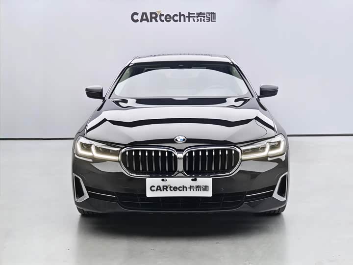 Фото 2 - BMW 5 Series