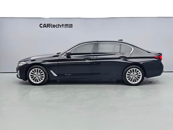 Фото 3 - BMW 5 Series