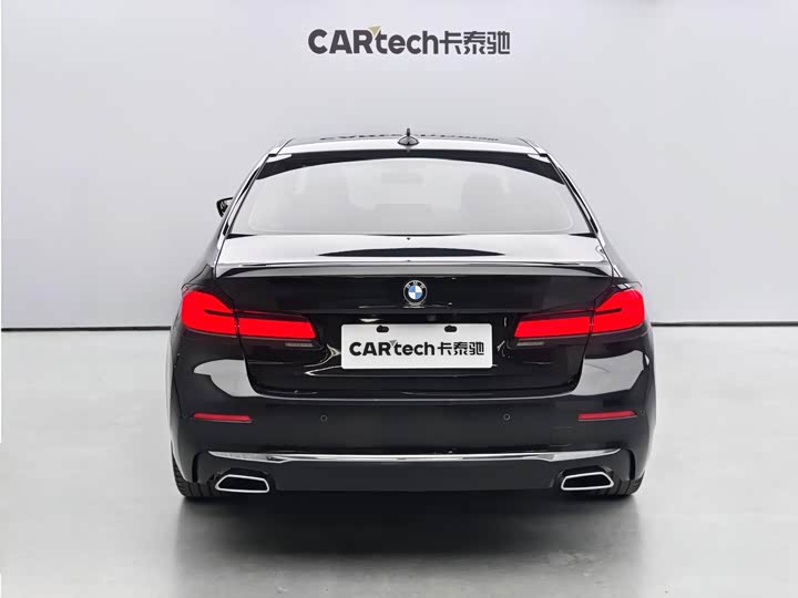 Фото 5 - BMW 5 Series