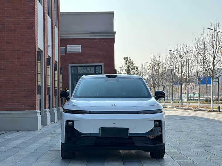 Фото 2 - Leapmotor B10