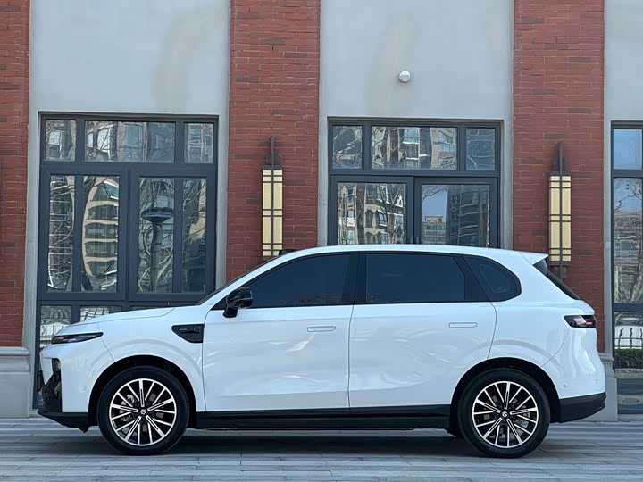 Фото 4 - Leapmotor B10