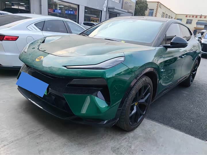 Фото 1 - Lotus Eletre