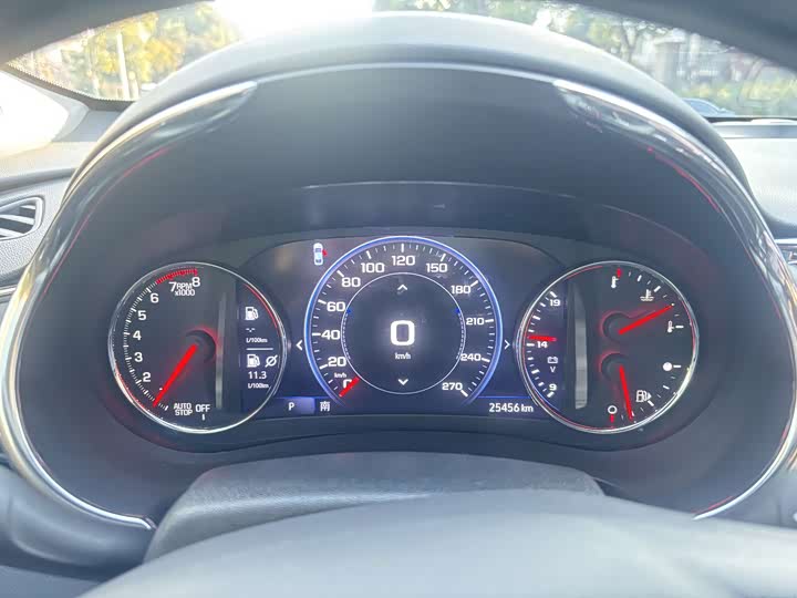 Фото 9 - Chevrolet Malibu XL