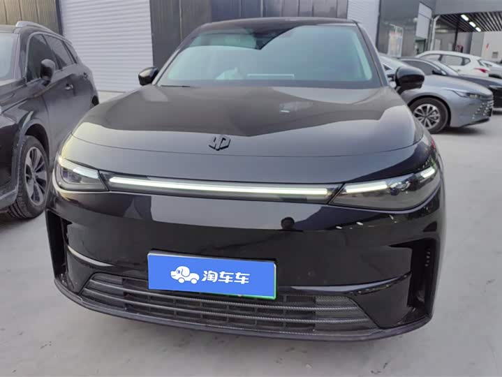 Фото 2 - Leapmotor C10