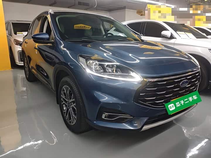 Фото 4 - Ford Escape