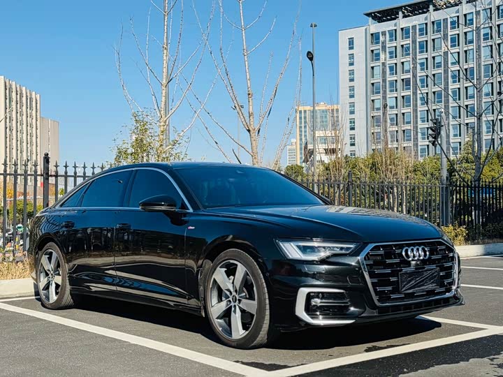 Фото 3 - Audi A6L