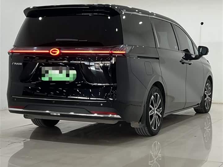 Фото 4 - GAC Trumpchi E8