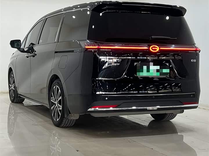 Фото 6 - GAC Trumpchi E8