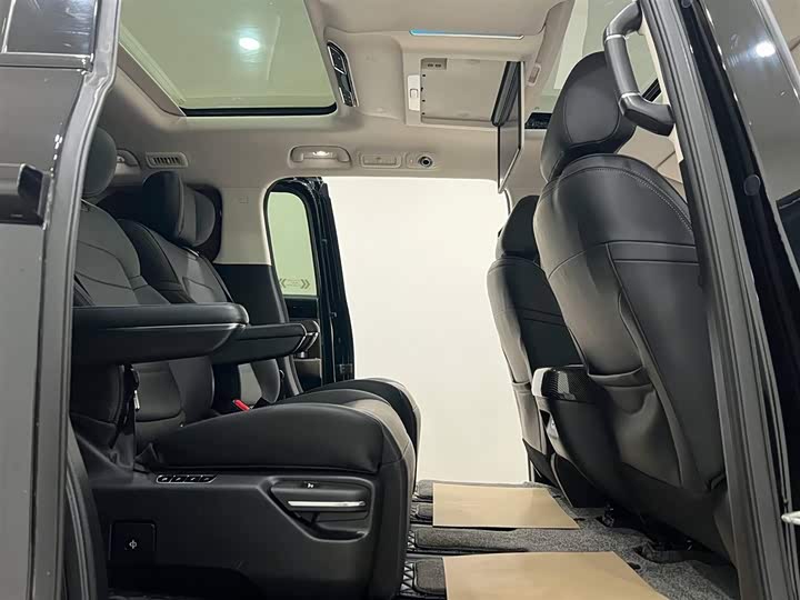 Фото 8 - GAC Trumpchi E8