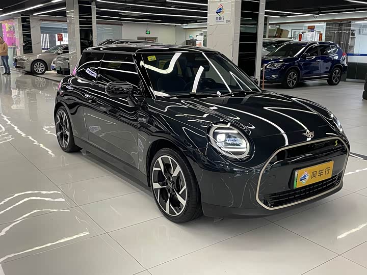 Фото 2 - Mini Cooper