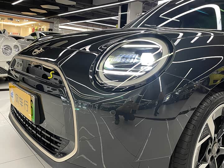 Фото 3 - Mini Cooper