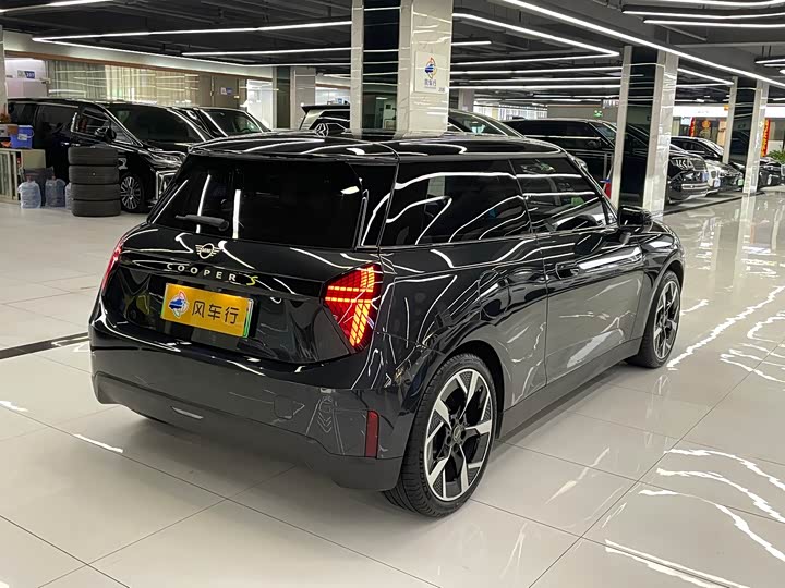 Фото 6 - Mini Cooper