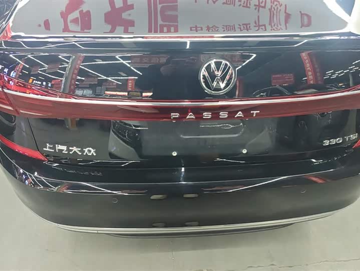 Фото 4 - Volkswagen Passat