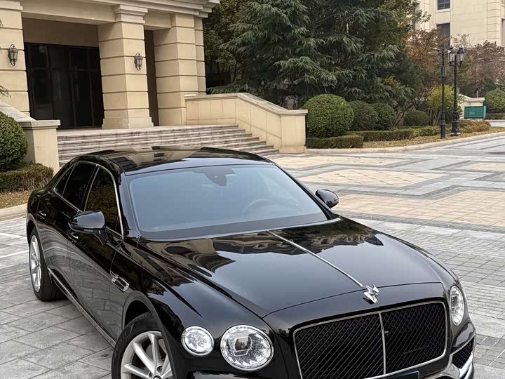 Фото 3 - Bentley Flying Spur