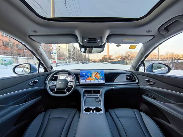 Фото 9 - BYD Sea Lion 07 DM-i Hybrid