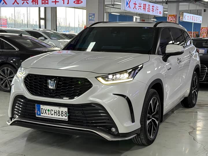 Фото 1 - Toyota Crown Kluger