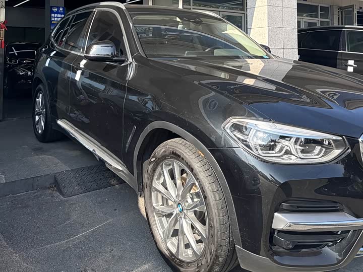 Фото 2 - BMW X3