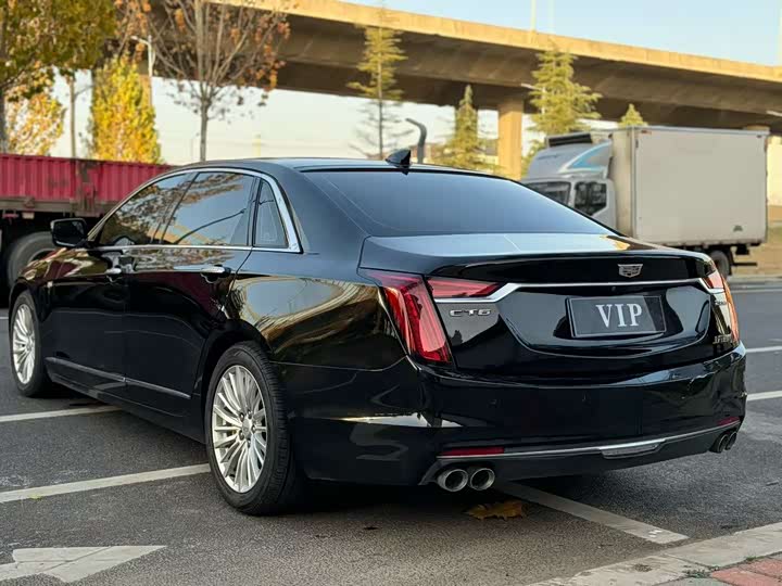 Фото 9 - Cadillac CT6