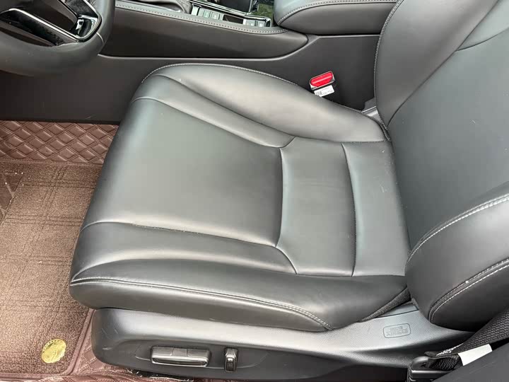 Фото 8 - Honda Inspire