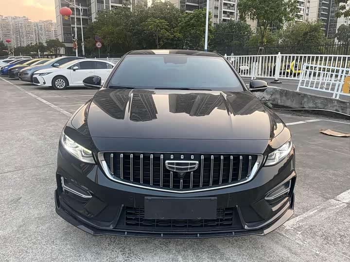 Фото 2 - Geely Preface