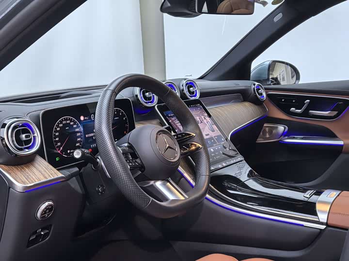 Фото 8 - Mercedes-Benz GLC-Class