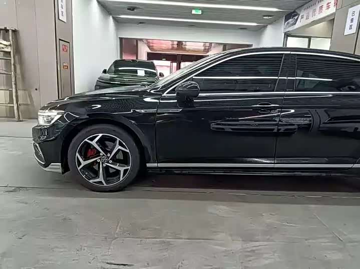 Фото 4 - Volkswagen Magotan