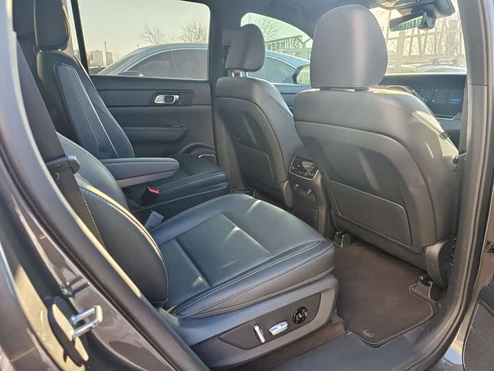 Фото 5 - LiXiang One