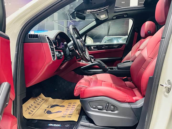 Фото 5 - Porsche Cayenne