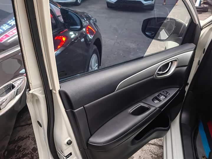 Фото 7 - Nissan Sylphy