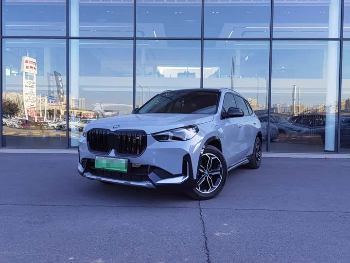 Фото 1 - BMW iX1