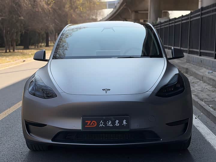 Фото 2 - Tesla Model Y