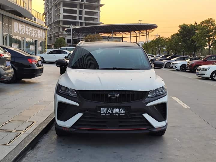 Фото 2 - Geely Coolray