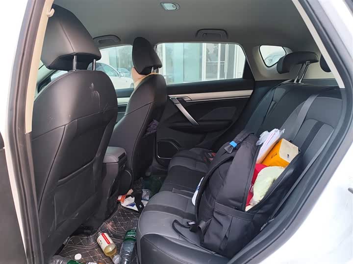 Фото 5 - Geely Coolray