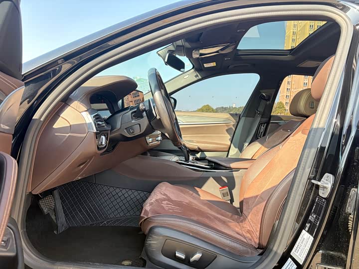 Фото 4 - BMW 5 Series