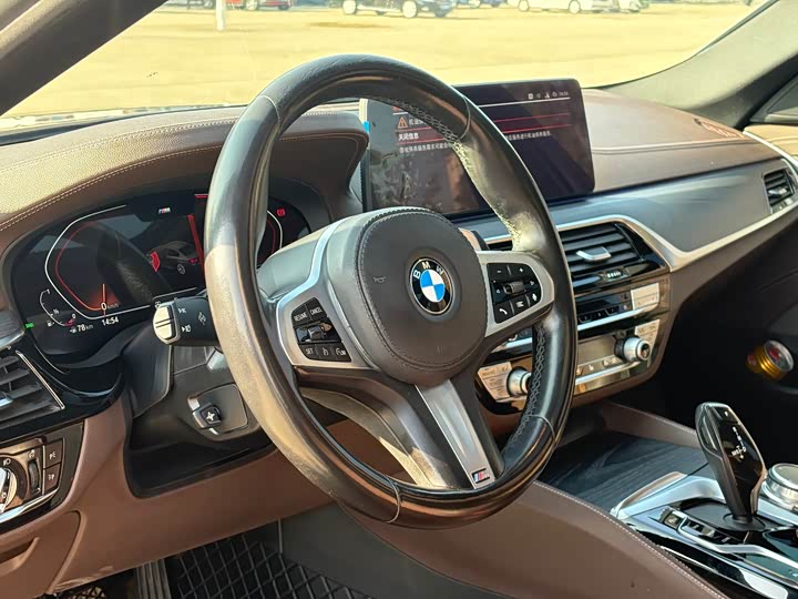 Фото 5 - BMW 5 Series