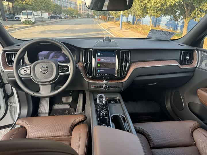Фото 5 - Volvo XC60 Hybrid