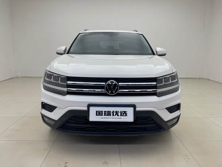 Фото 2 - Volkswagen Tharu