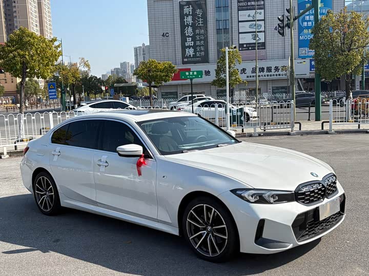 Фото 3 - BMW 3 Series