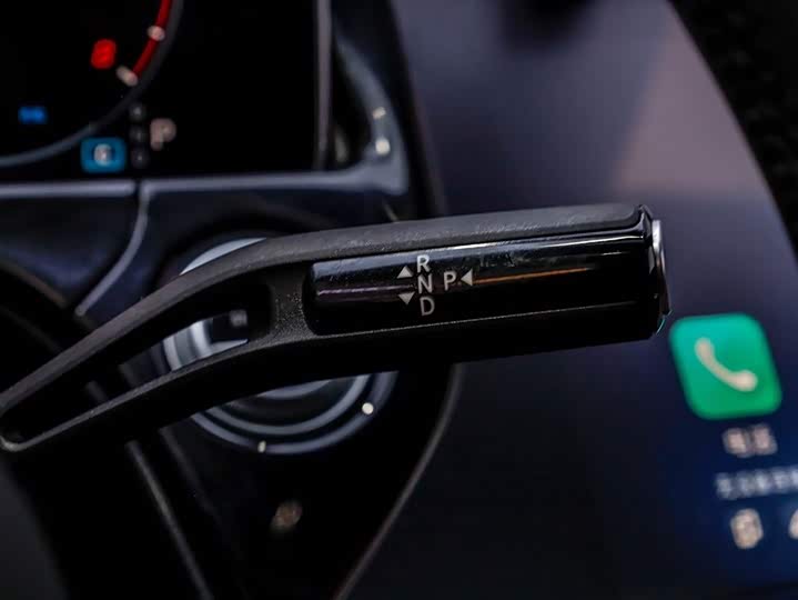 Фото 2 - Mercedes-Benz E-Class