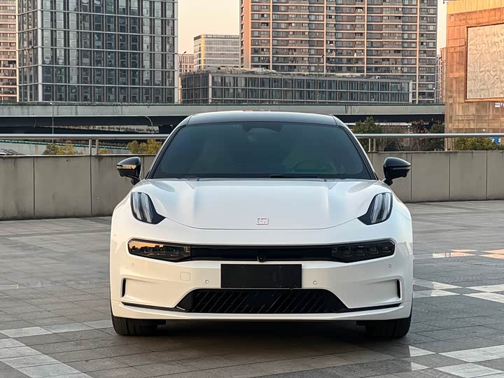 Фото 2 - Zeekr 001